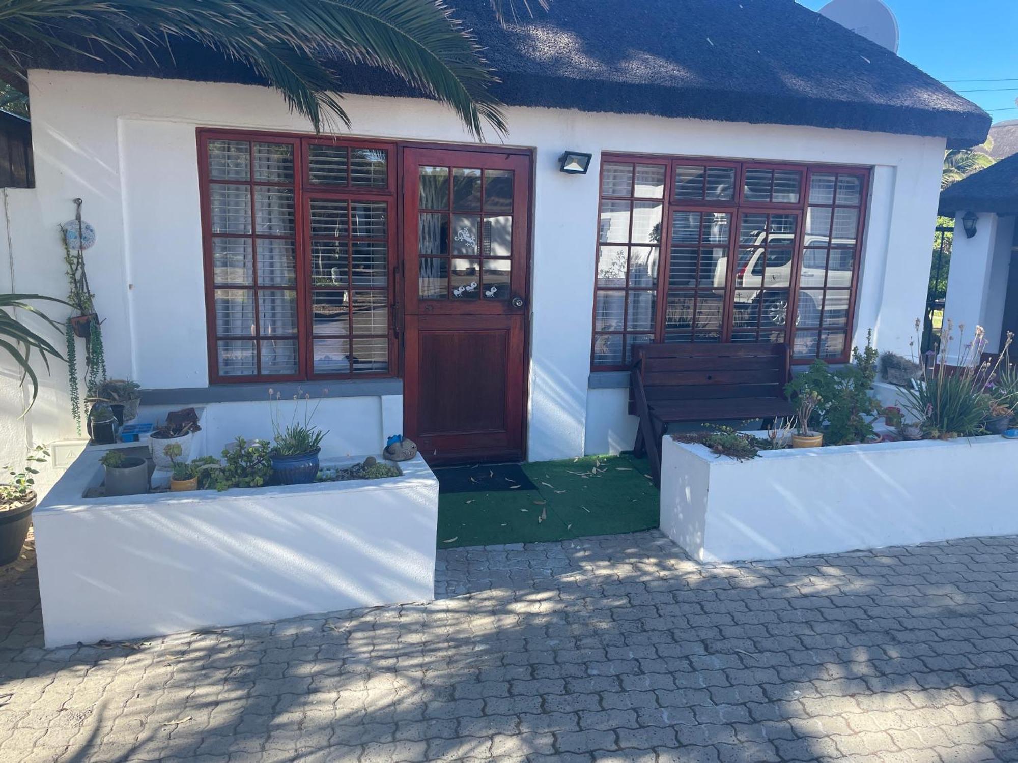 Guest house The Sanctuary Estate