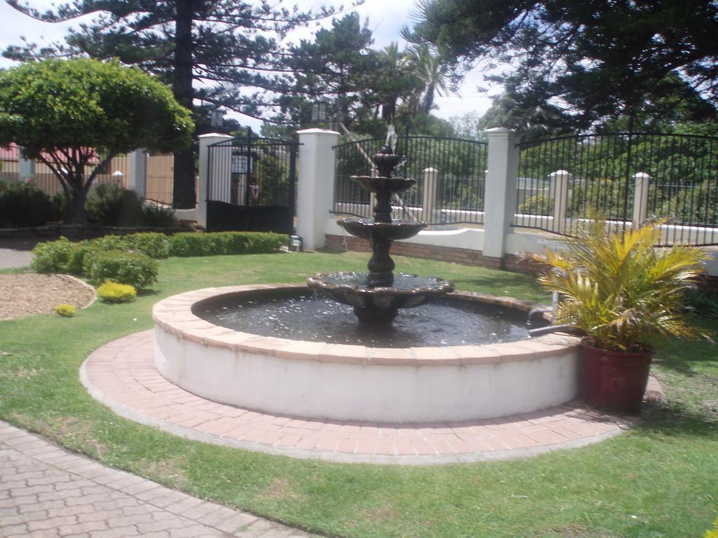 Guest house The Sanctuary Estate
